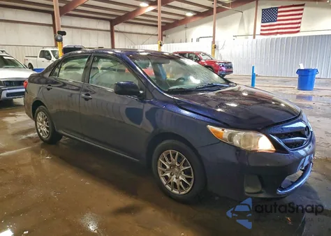 2011 Toyota Corolla Base z USA, uszkodzony, nr VIN 2T1BU4EE8BC594404